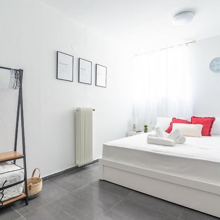 Modern Studio Near Downtown イラクリオン エクステリア 写真
