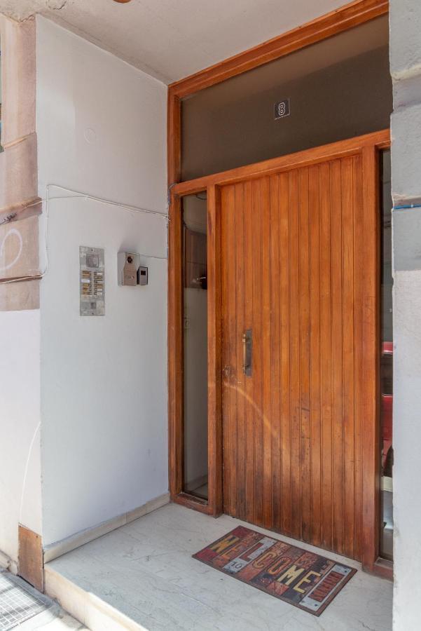 Modern Studio Near Downtown イラクリオン エクステリア 写真