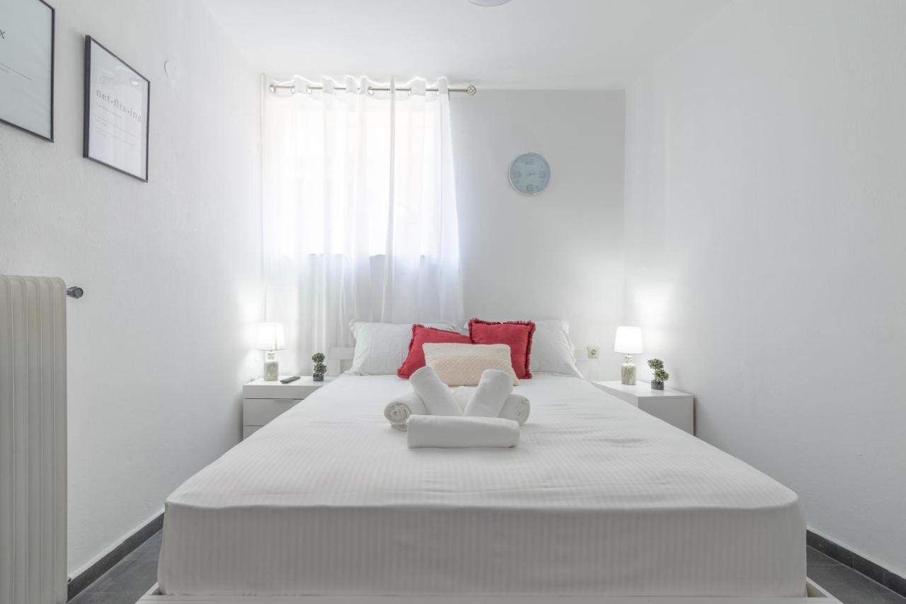 Modern Studio Near Downtown イラクリオン エクステリア 写真